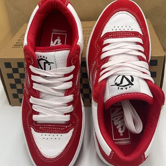 Vans Women’s Rowan 2 Red/White
VN0A2Z3IY52 Sneakers - Picture 16 of 16